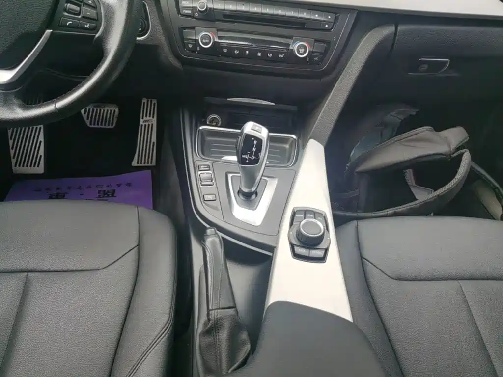BMW 3 Series — миниатюра 14