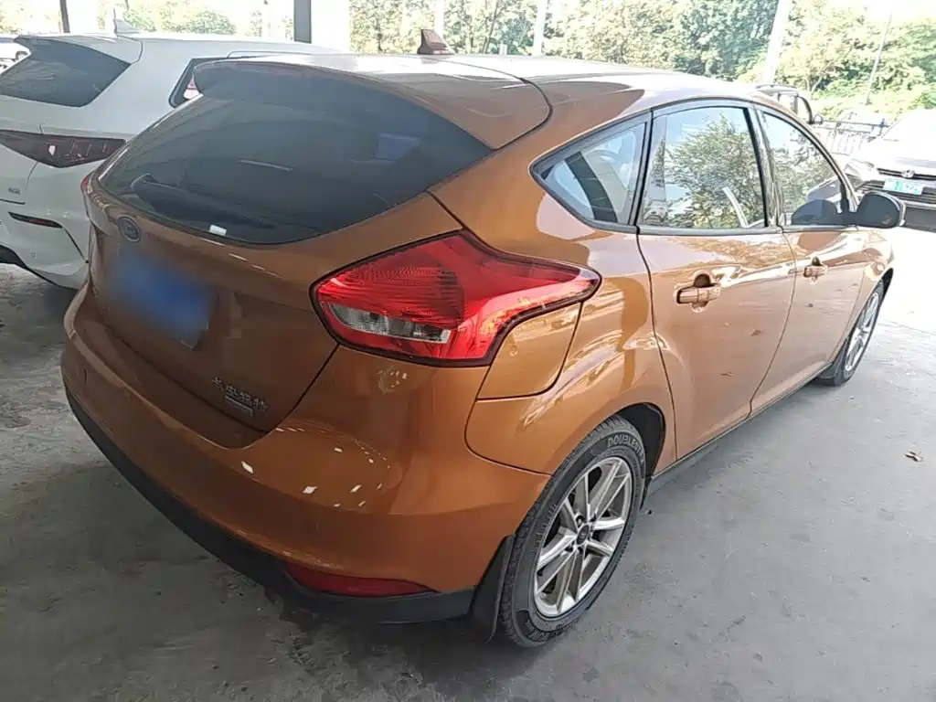 Ford Focus — миниатюра 7