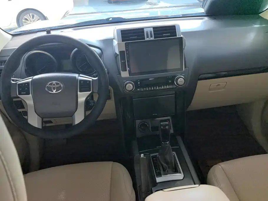 Toyota Prado (Import) — миниатюра 12