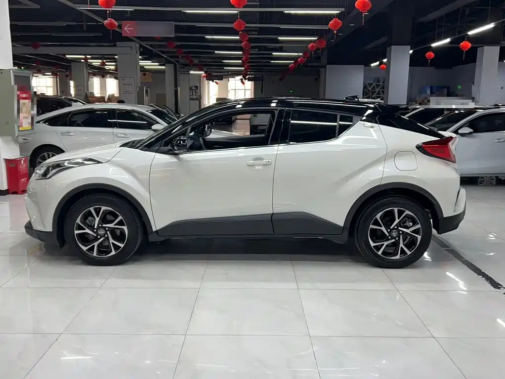 Toyota C-HR — миниатюра 12