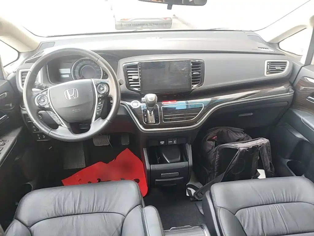 Honda Odyssey — миниатюра 10