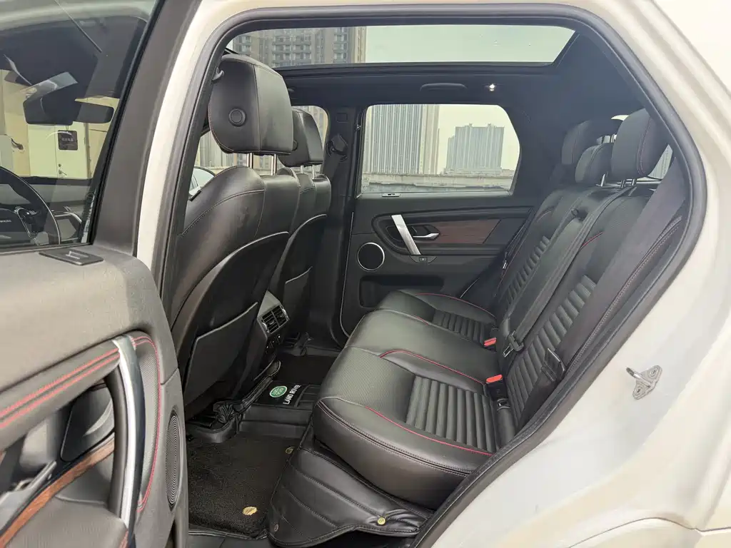 Land Rover Discovery Sport — миниатюра 6
