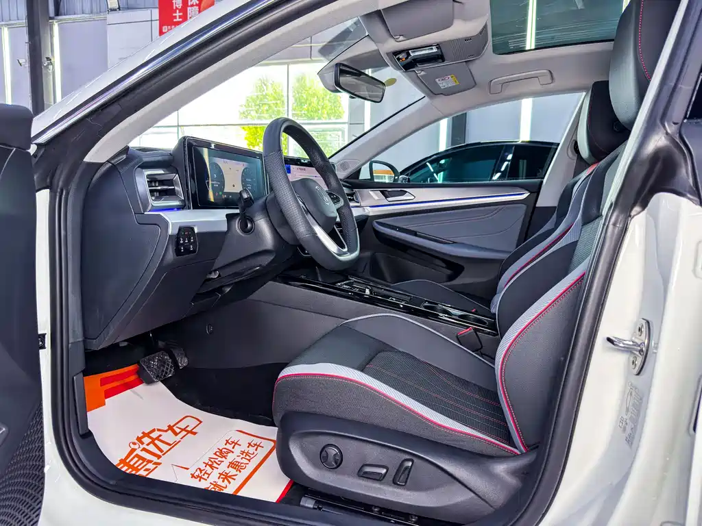 Volkswagen Lamando 2025 L 280TSI DSG