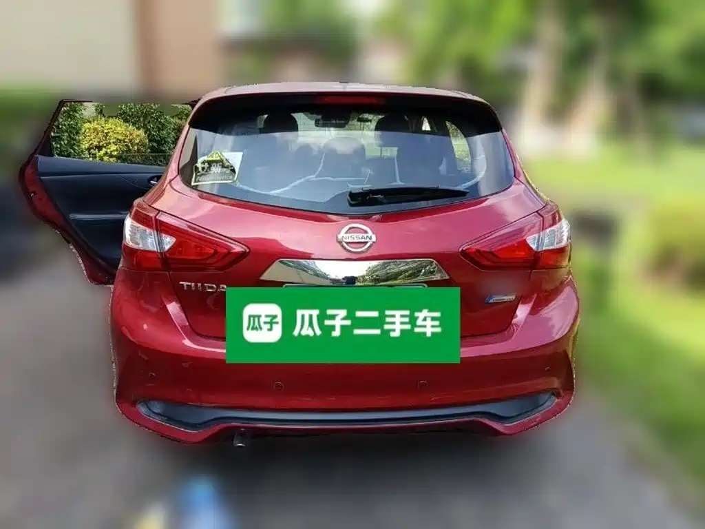 Nissan Tiida — миниатюра 3