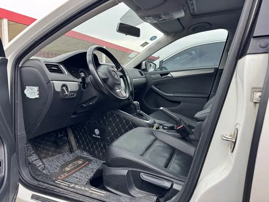 Volkswagen Sagitar — миниатюра 3