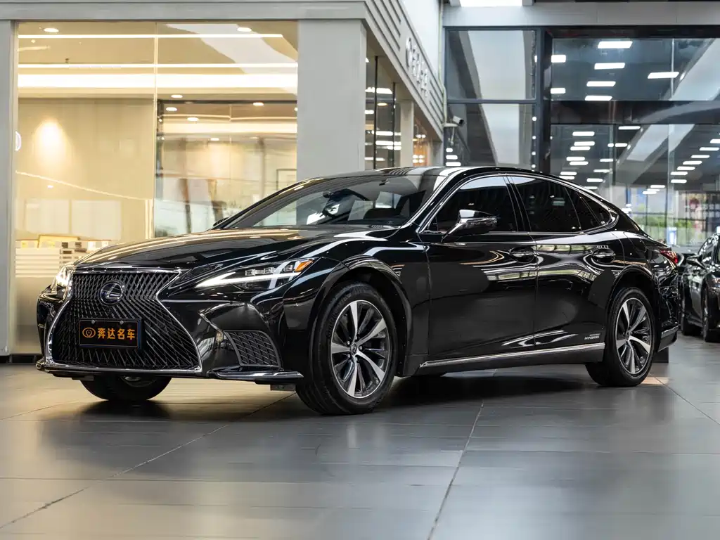 Lexus LS
