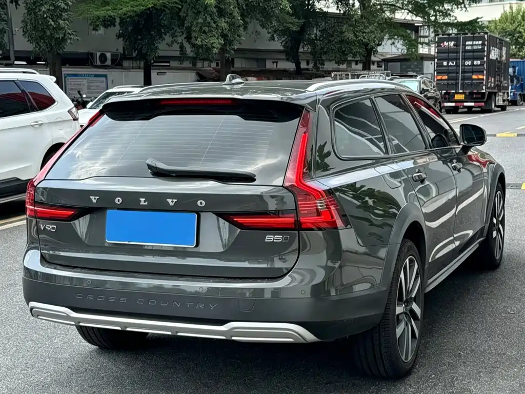 Volvo V90 — миниатюра 25