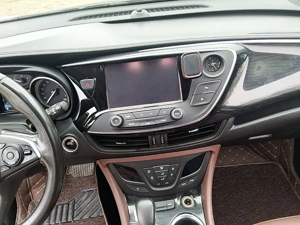 Buick Envision Plus — миниатюра 13