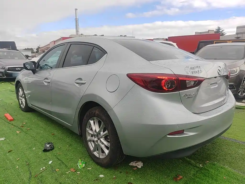 Mazda 3 Axela — миниатюра 5