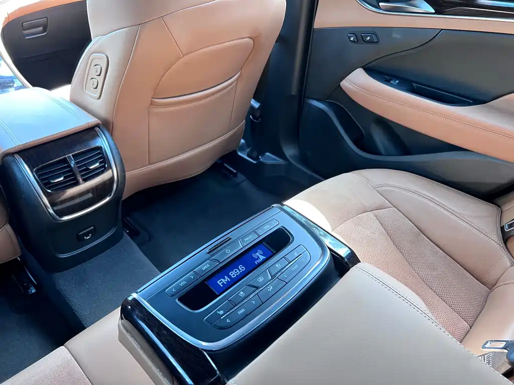 Buick LaCrosse — миниатюра 18