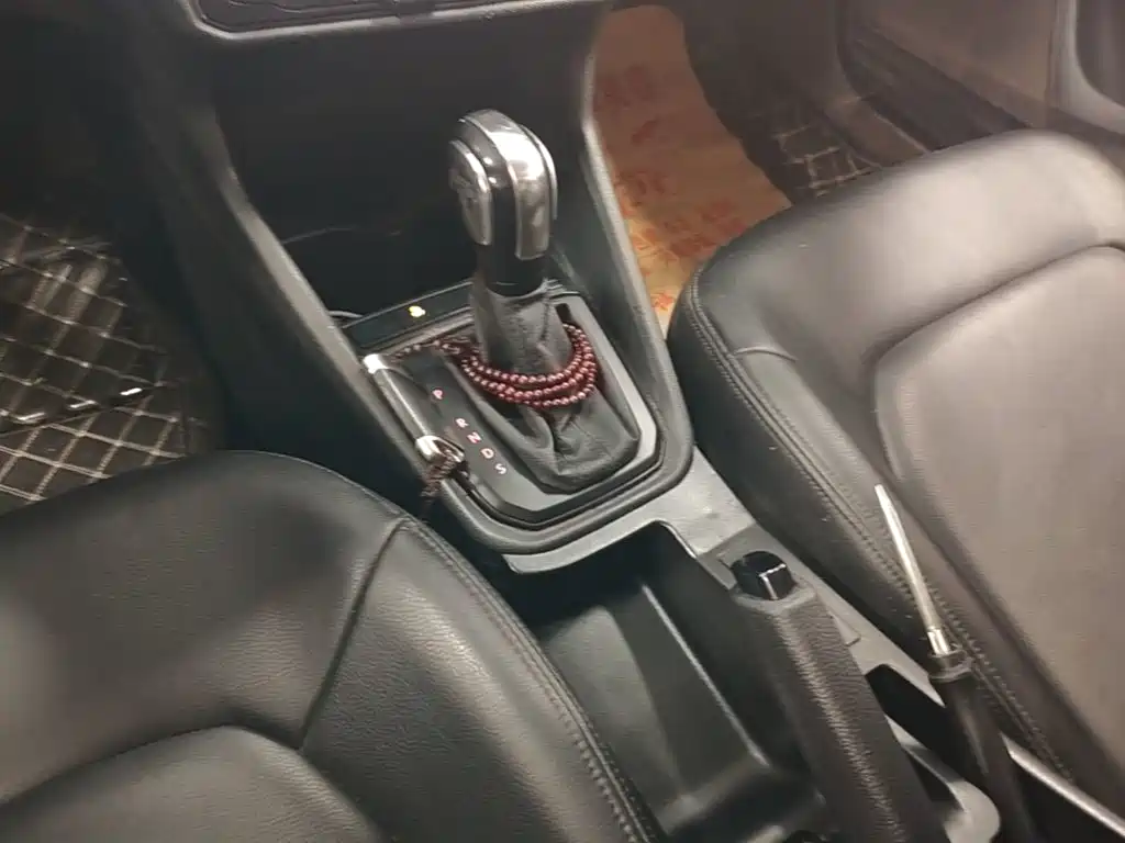 Volkswagen Santana — миниатюра 14