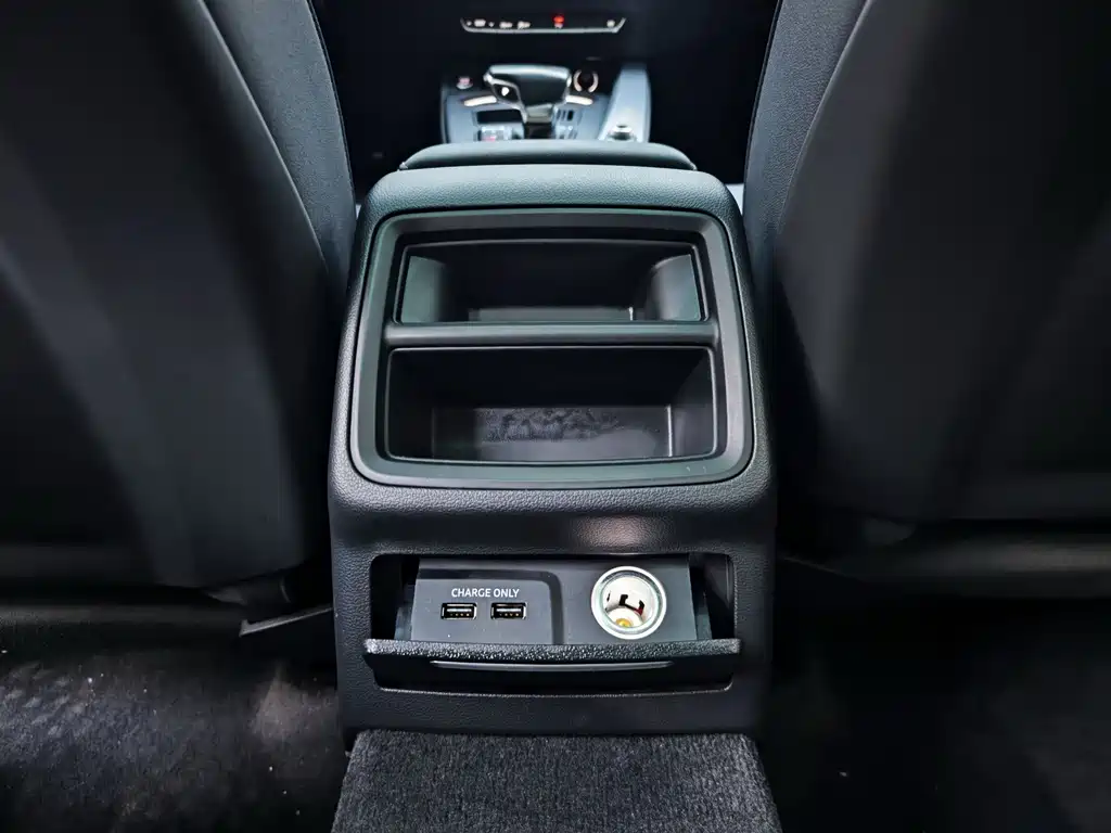 Audi A4L — миниатюра 16