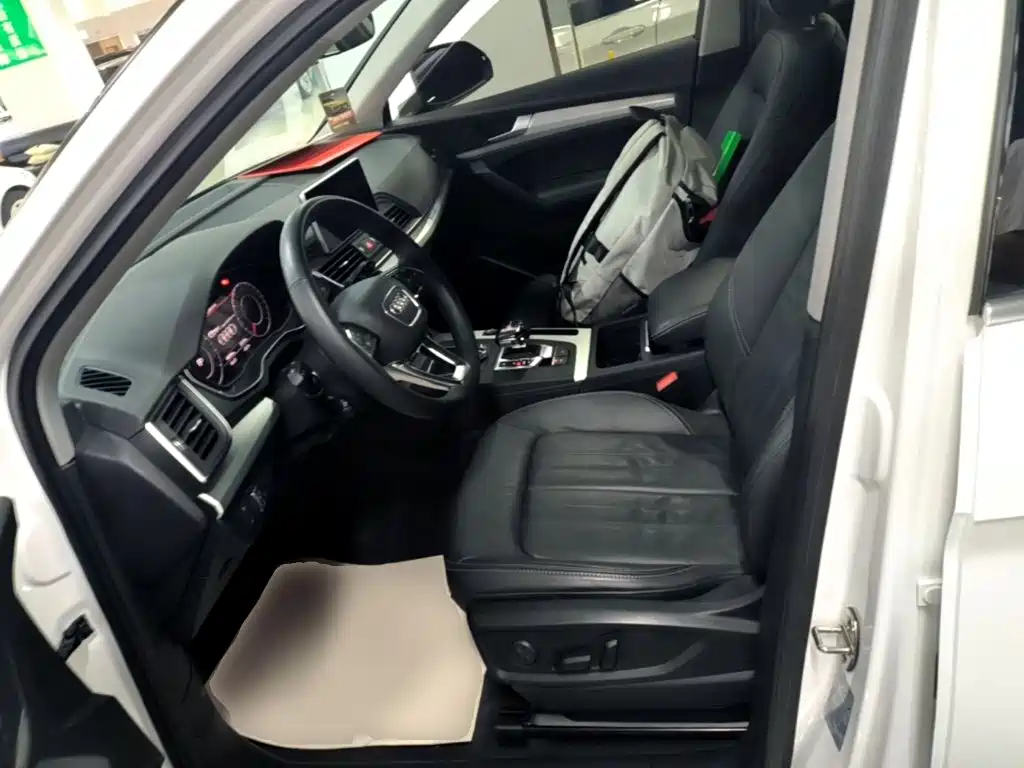 Audi Q5L — миниатюра 15