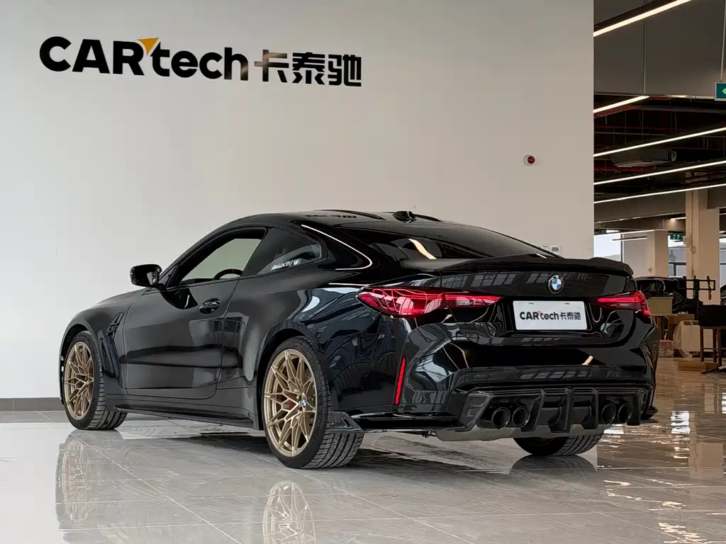 BMW M4 — миниатюра 6