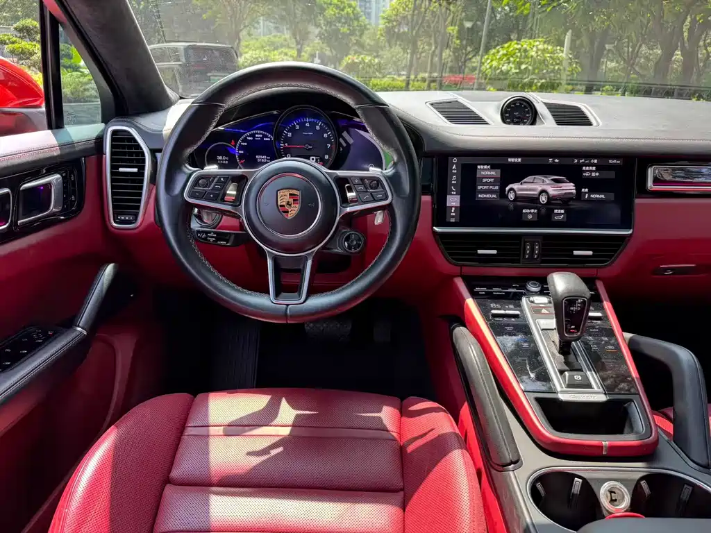 Porsche Cayenne — миниатюра 11