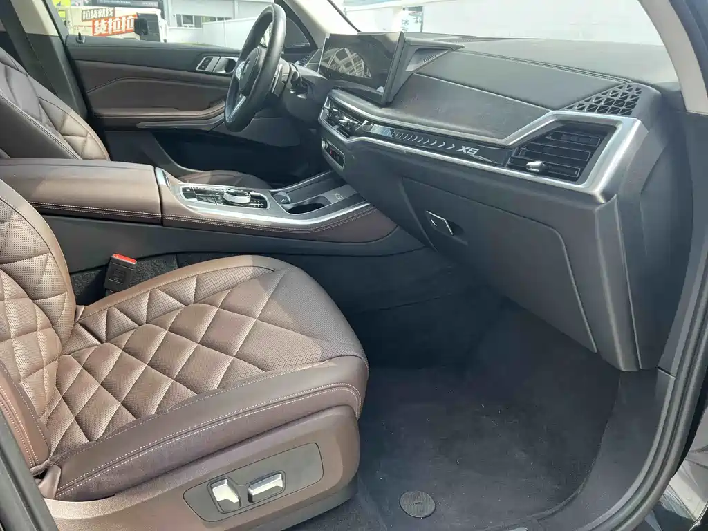 BMW X5 — миниатюра 7