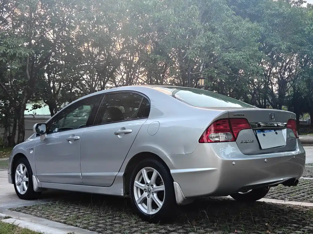 Honda Civic — миниатюра 15
