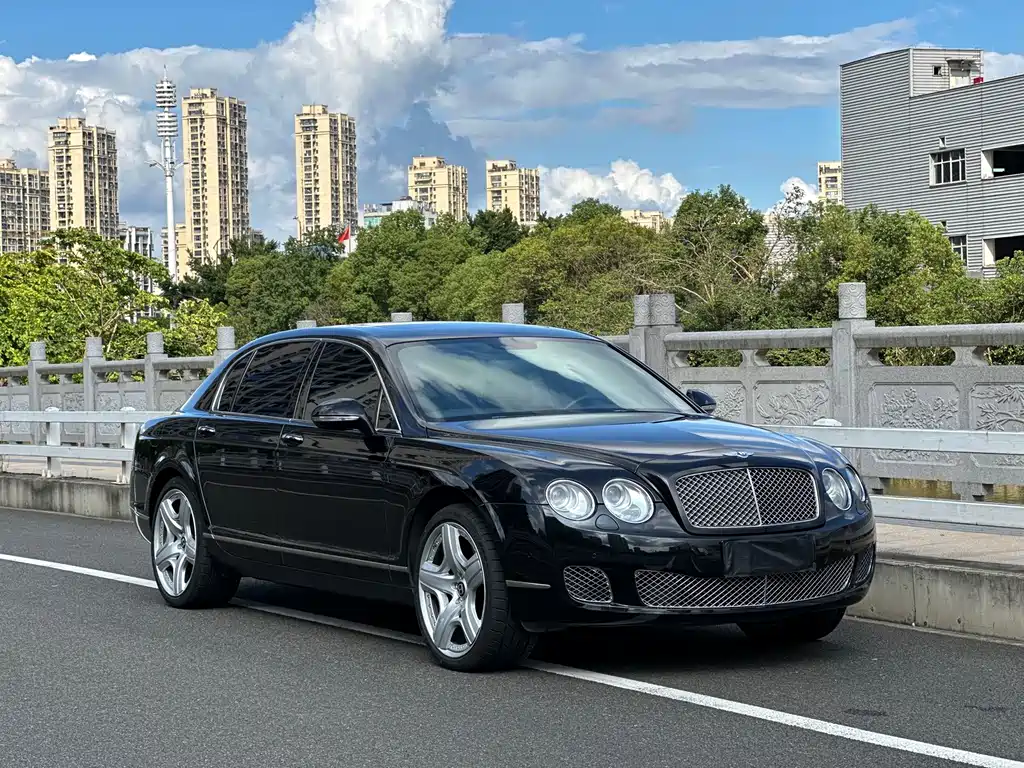 Bentley Flying Spur — миниатюра 3