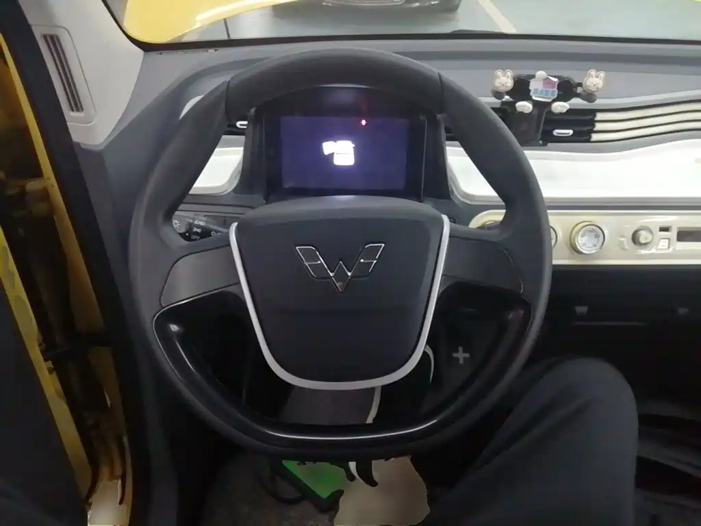 Wuling MINIEV — миниатюра 11