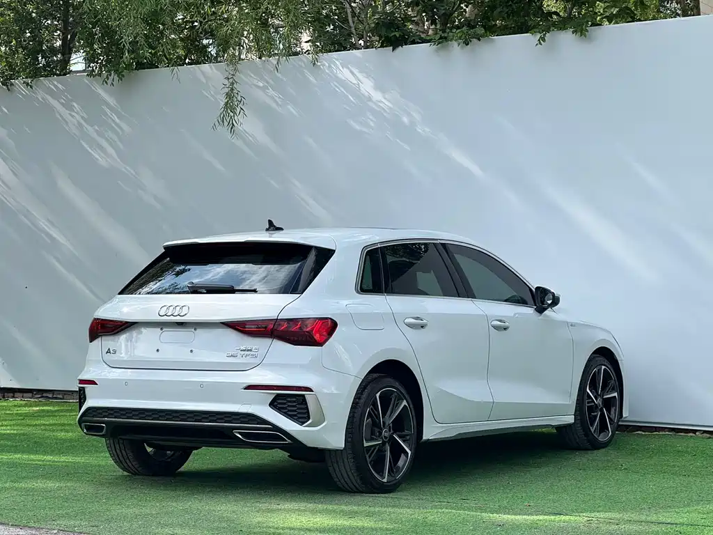 Audi A3 2022 Sportback 35 TFSI Fashion Sport