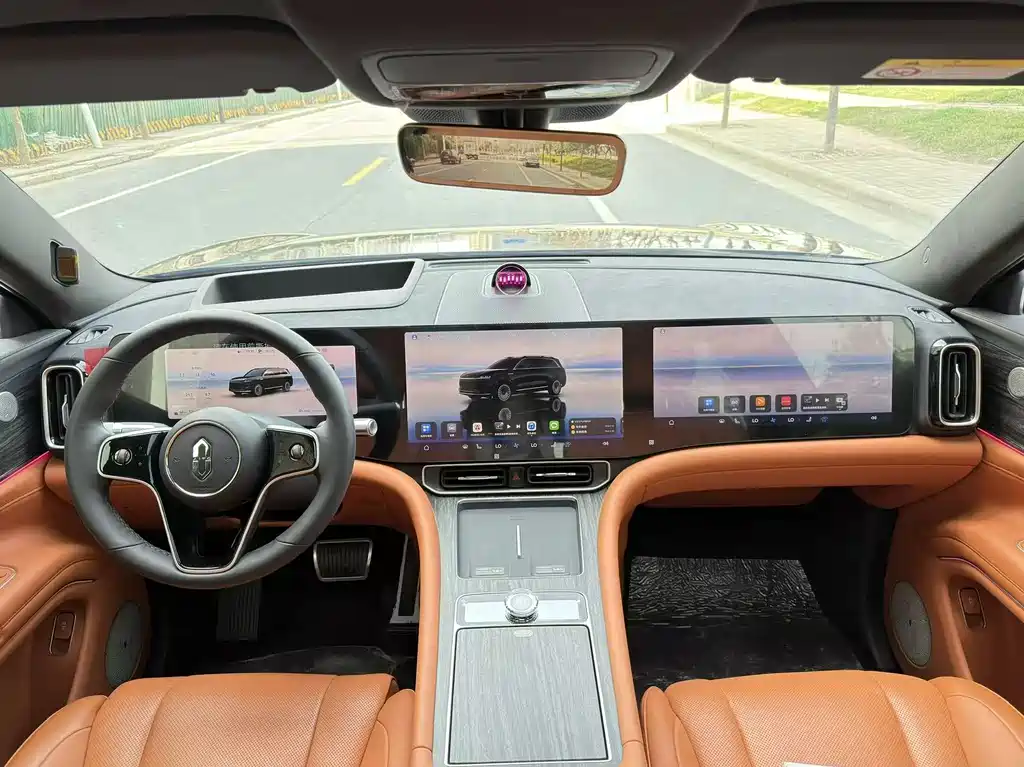 AITO ASK THE WORLD M9