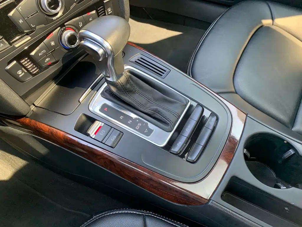 Audi A4L — миниатюра 20