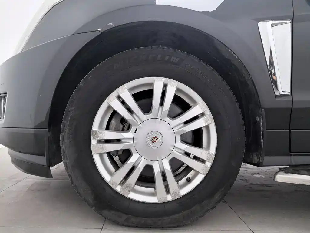 Cadillac SRX — миниатюра 17