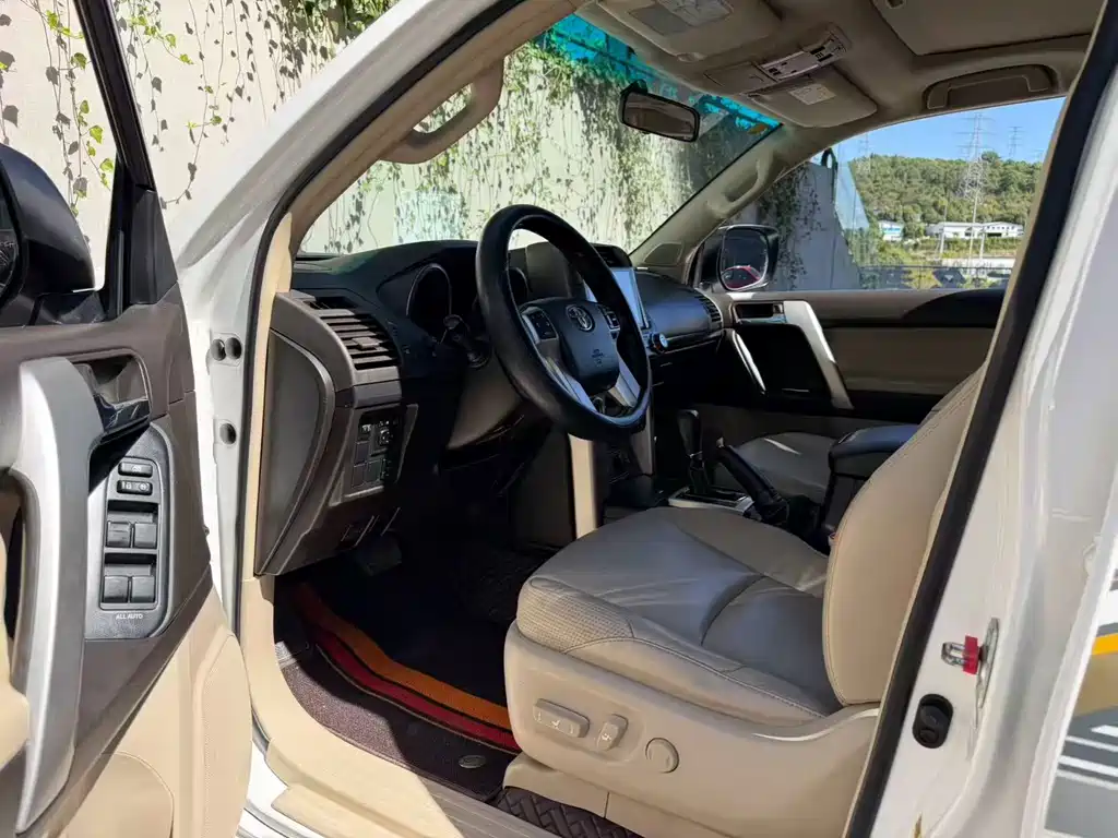 Toyota Prado — миниатюра 4
