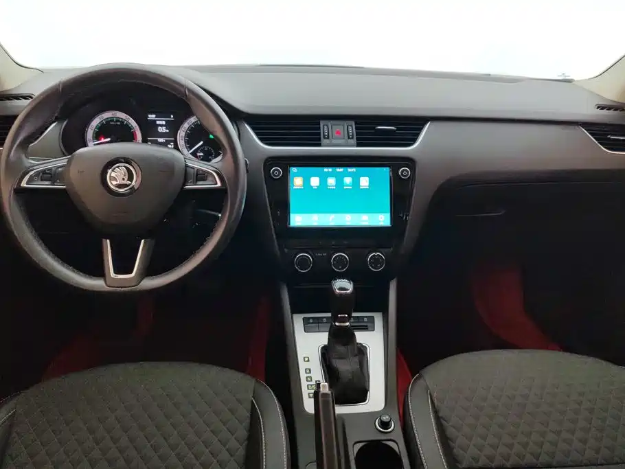 Skoda Octavia — миниатюра 12