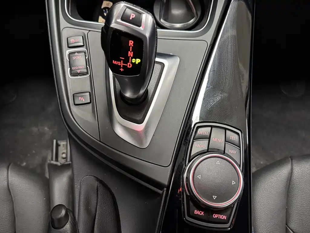 BMW 3 Series — миниатюра 22