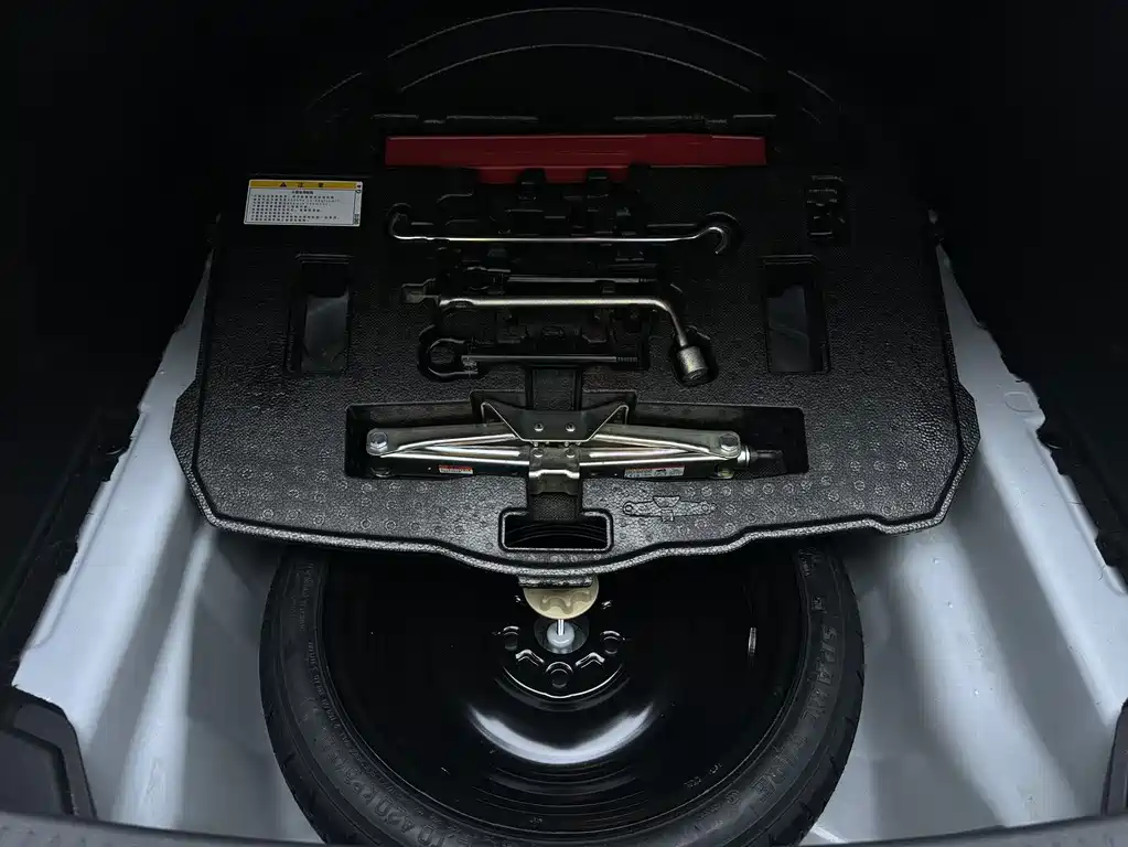 Toyota Corolla — миниатюра 20