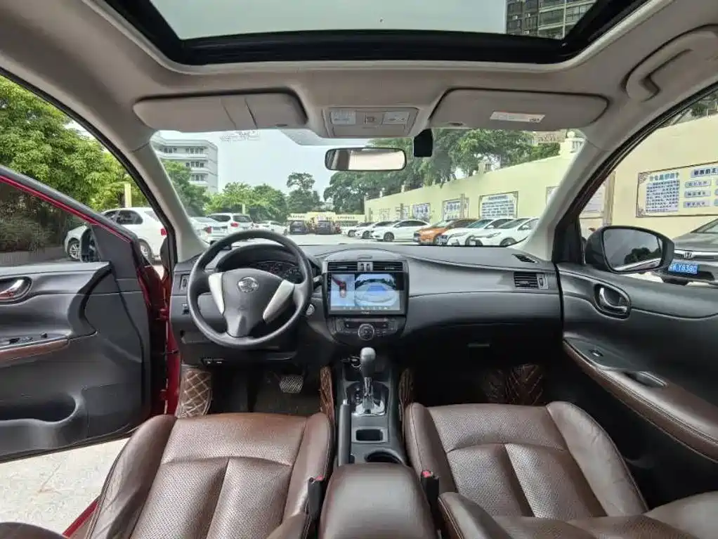 Nissan Tiida — миниатюра 13