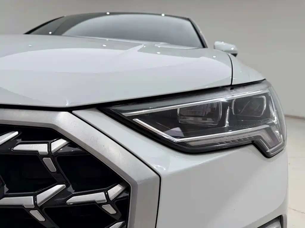 Audi Q3 — миниатюра 9