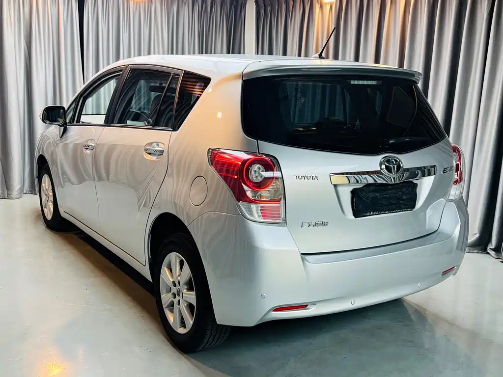 Toyota Verso — миниатюра 5