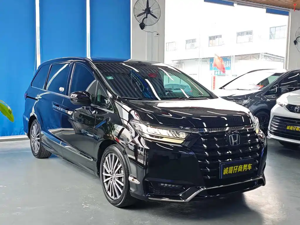 Honda Elysion — миниатюра 3