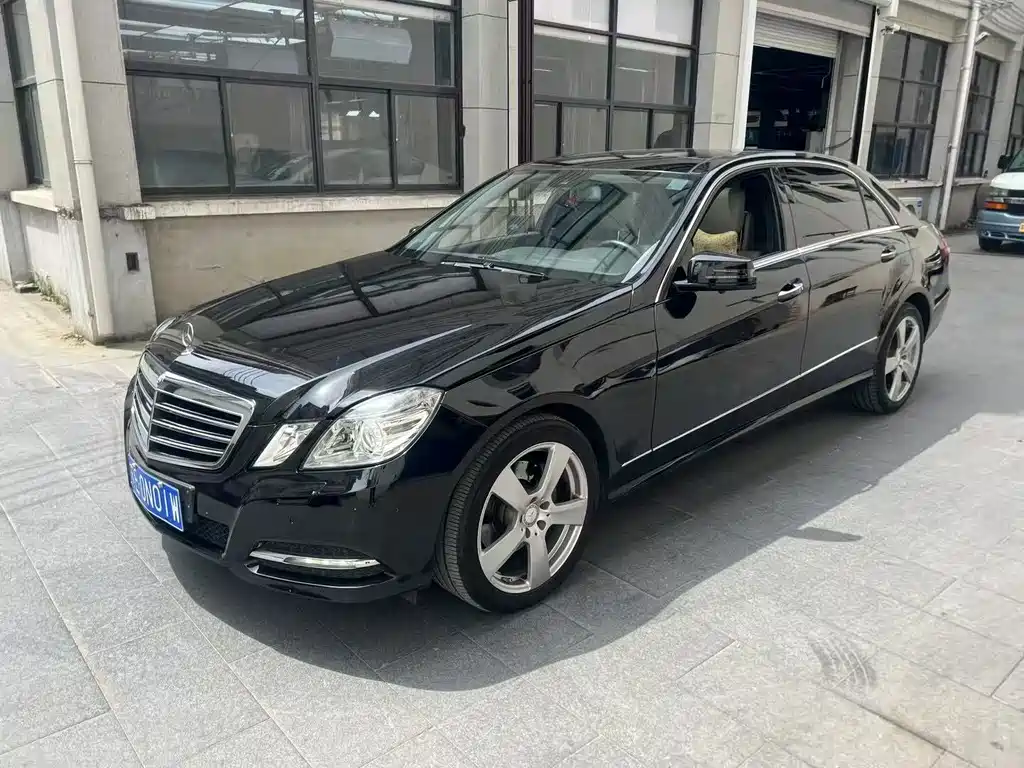 Mercedes-Benz E-Class 2013