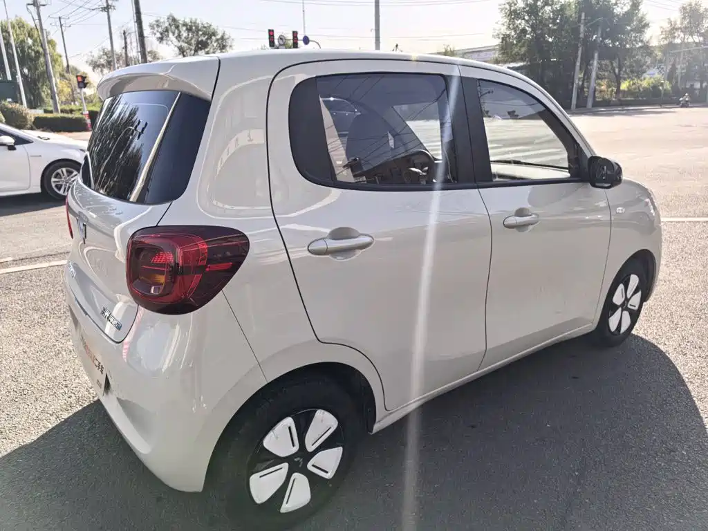 Wuling MINIEV — миниатюра 13