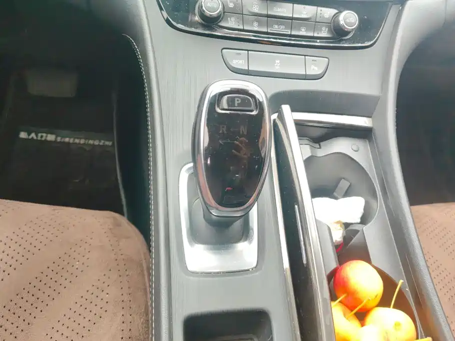 Buick LaCrosse — миниатюра 16