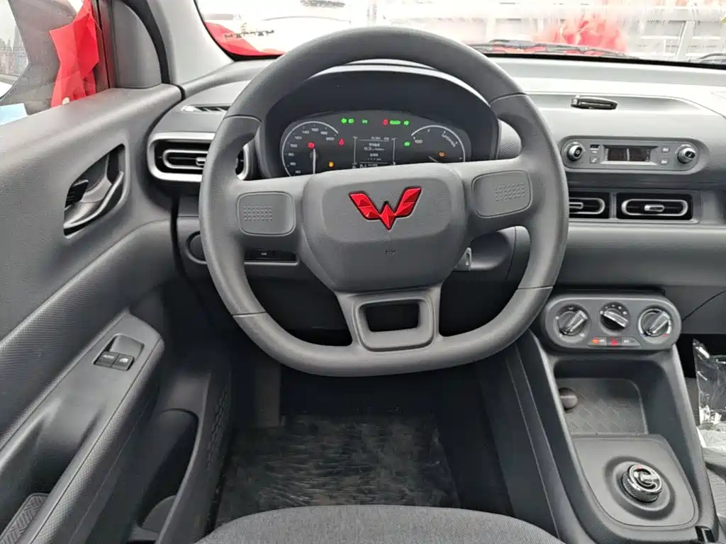 Wuling Hongguang EV — миниатюра 11