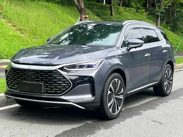 2022 BYD Tang