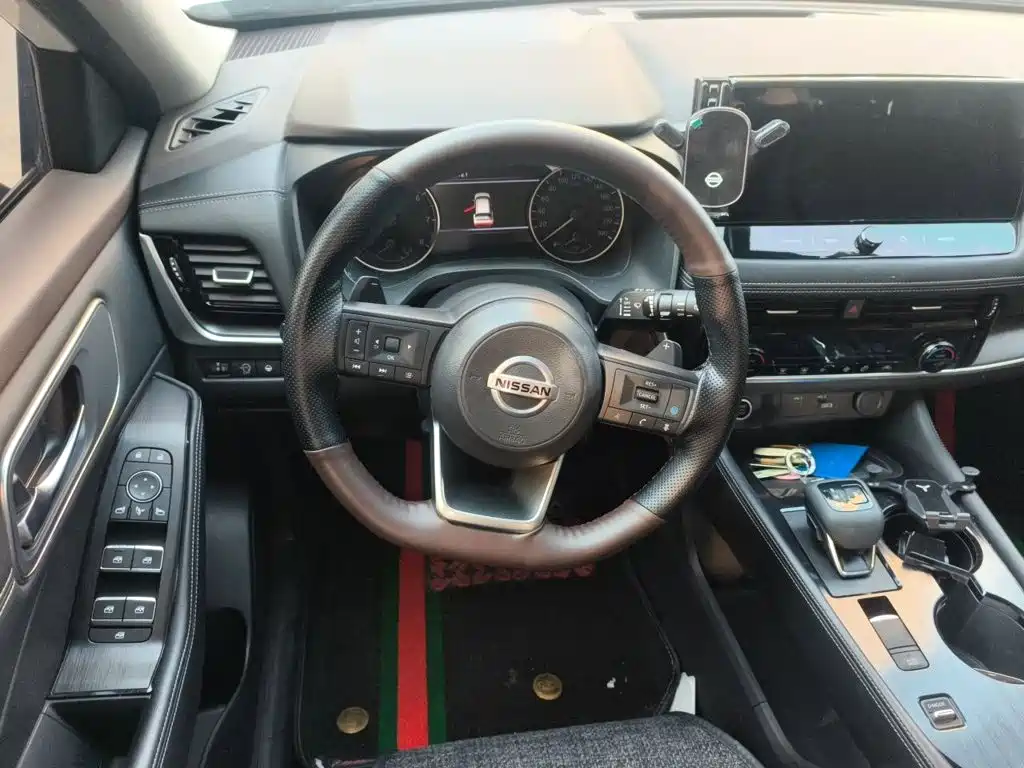Nissan X-Trail — миниатюра 6