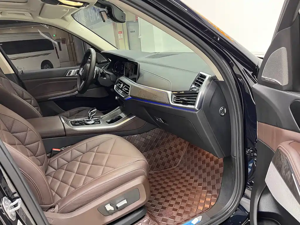 BMW X5 — миниатюра 10