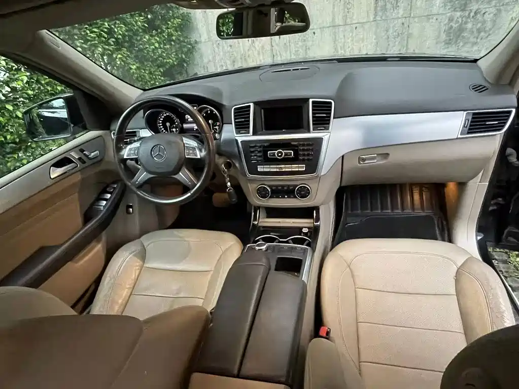 Mercedes-Benz M-Class — миниатюра 8