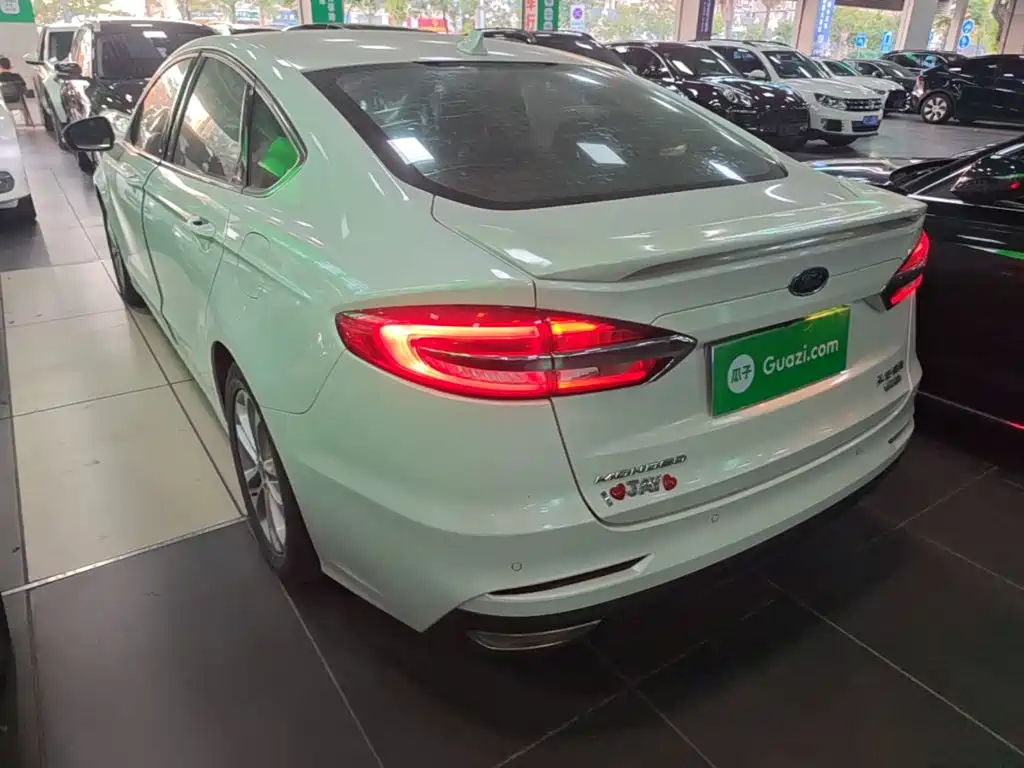 Ford Mondeo — миниатюра 5