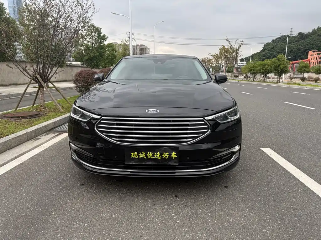 Ford Taurus — миниатюра 2