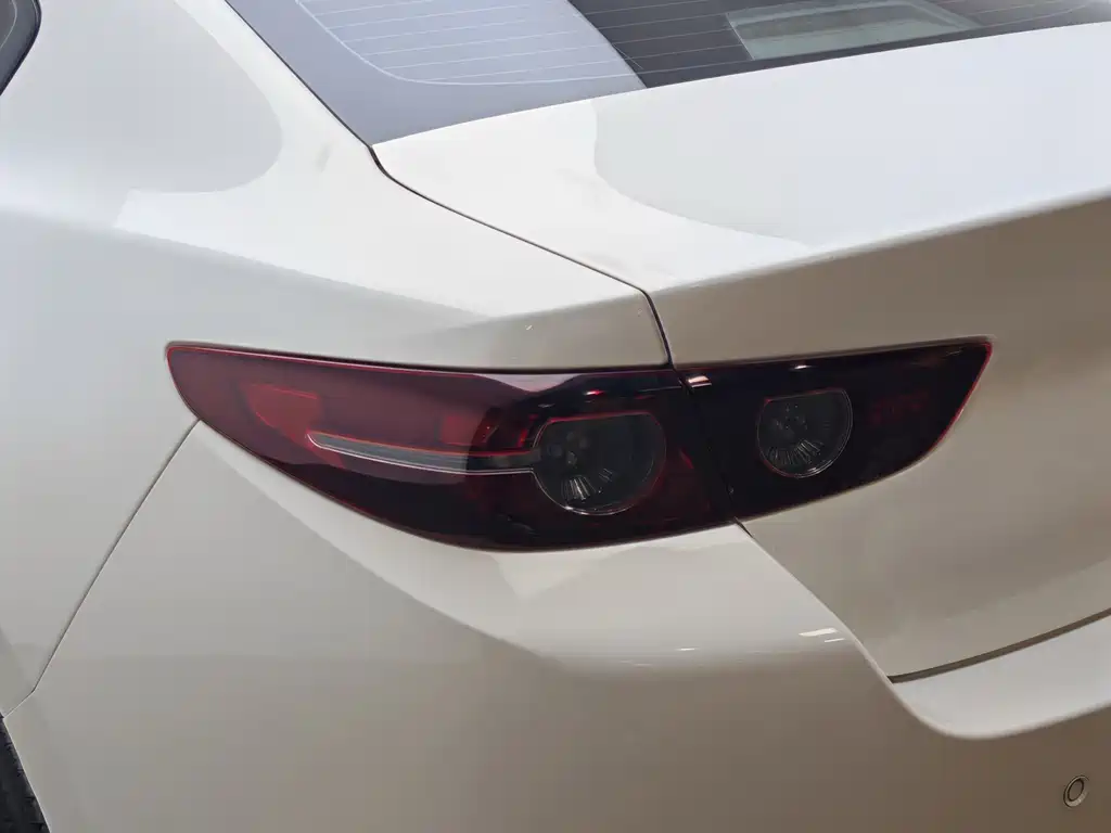 Mazda 3 Axela — миниатюра 7