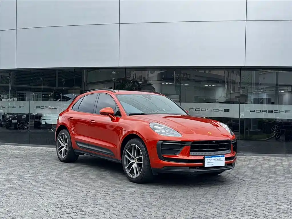 Porsche Macan — миниатюра 3