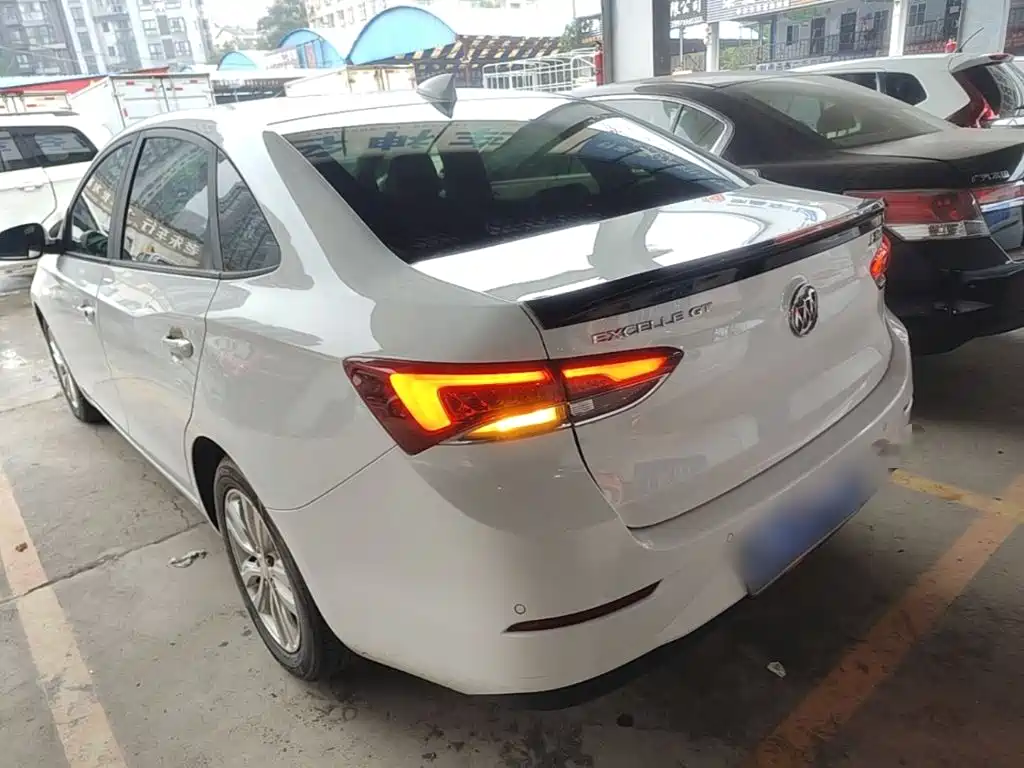 Buick Excelle — миниатюра 5