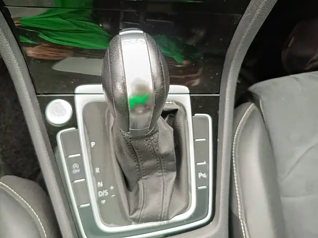 Volkswagen Golf — миниатюра 14