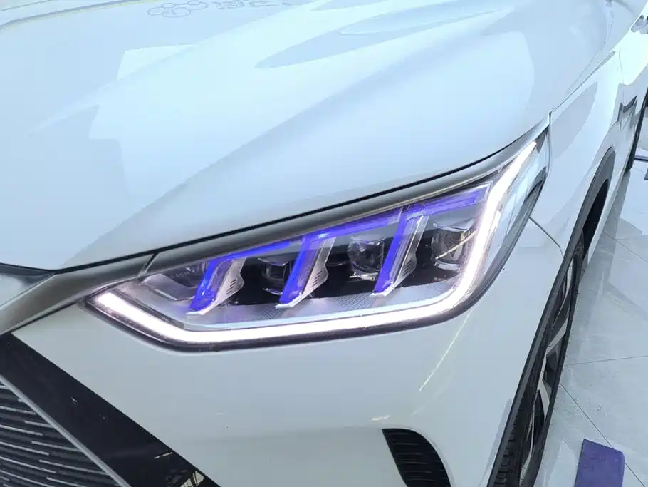 BYD PLUS New Energy — миниатюра 5